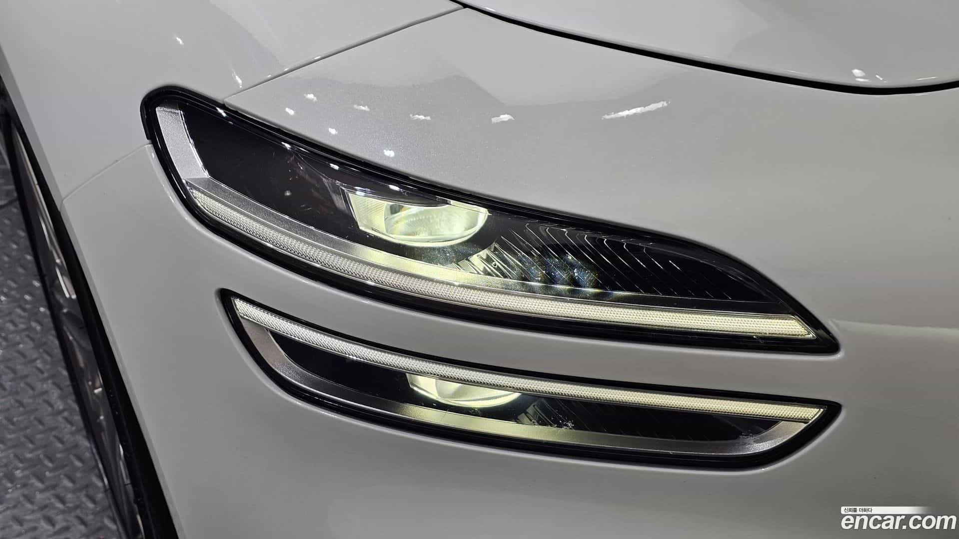 G70 Genesis 2022.0-OUTER-032