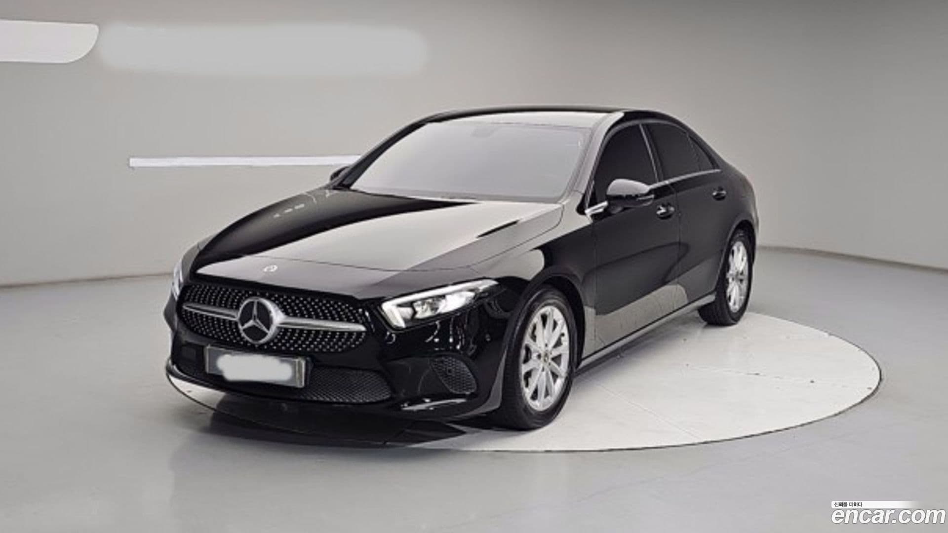 Main__Slider__Photo:A-Class Mercedes-Benz 2020.1-0