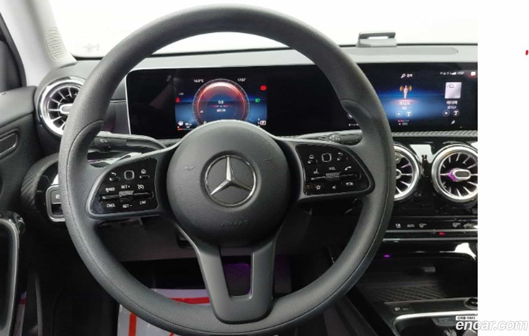 A-Class Mercedes-Benz 2020.1-INNER-009