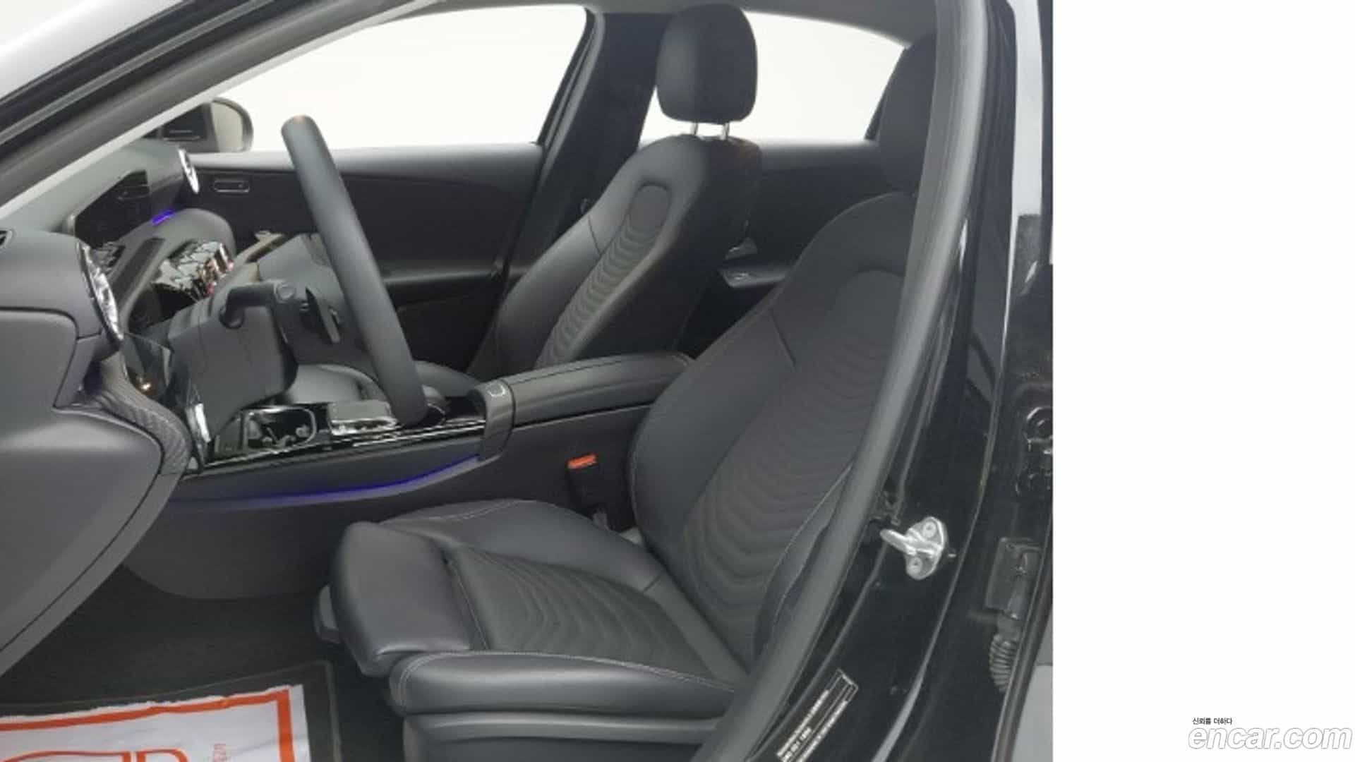 A-Class Mercedes-Benz 2020.1-OPTION-016