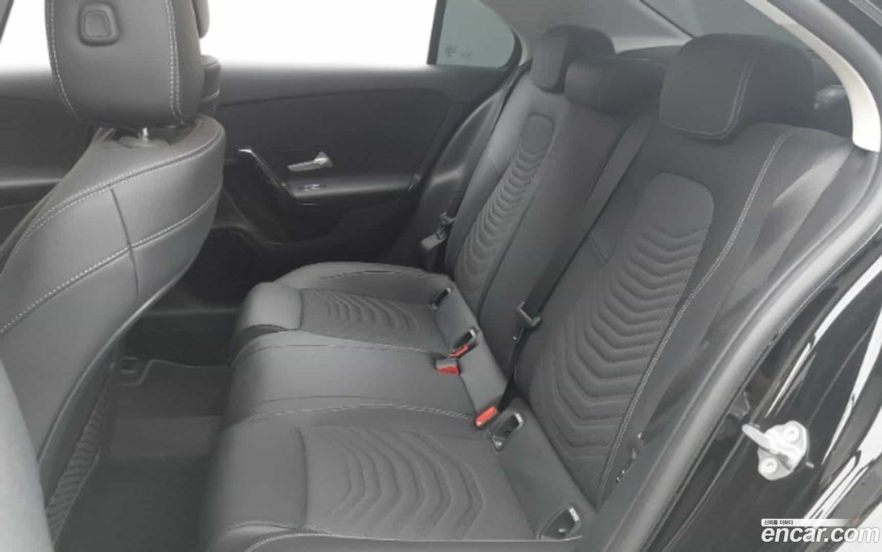 A-Class Mercedes-Benz 2020.1-OPTION-017