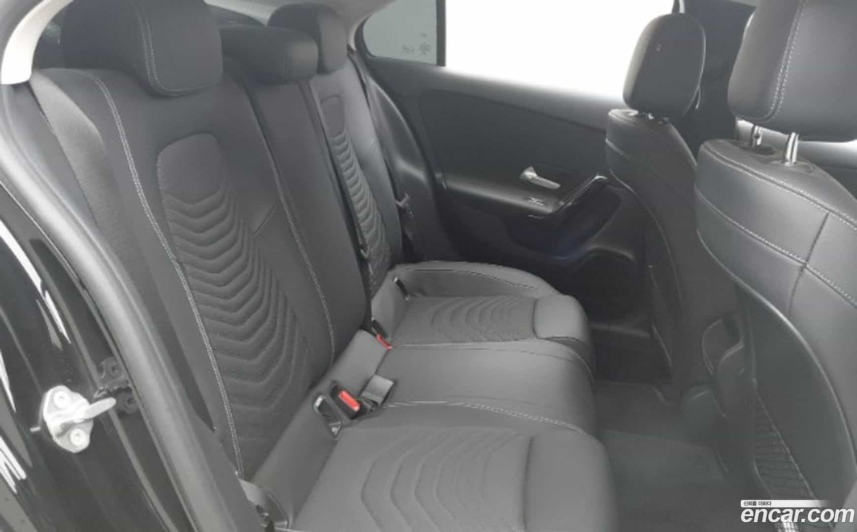 A-Class Mercedes-Benz 2020.1-OPTION-018