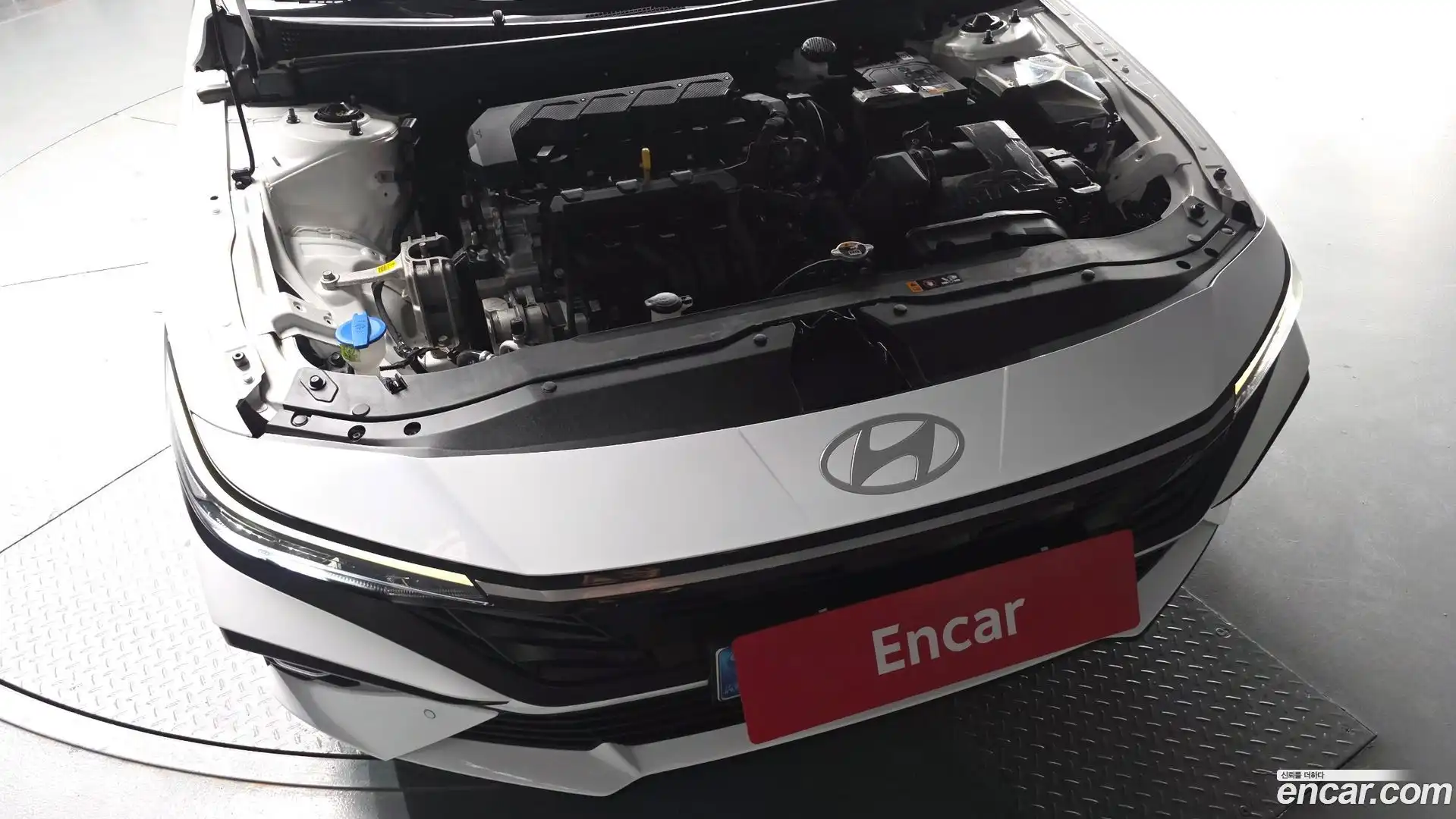 AVANTE Hyundai 2024.0-OUTER-006