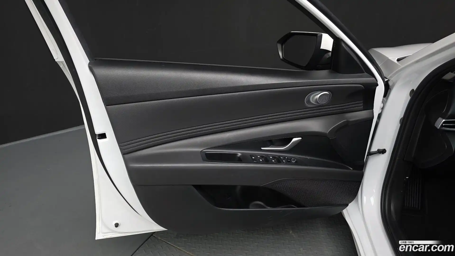 AVANTE Hyundai 2024.0-INNER-034