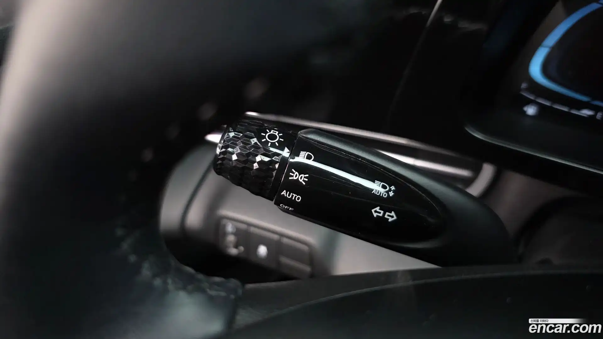 AVANTE Hyundai 2024.0-OPTION-040