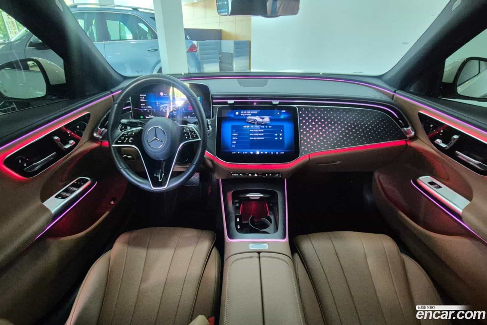 E-Class Mercedes-Benz 2024.8-INNER-007