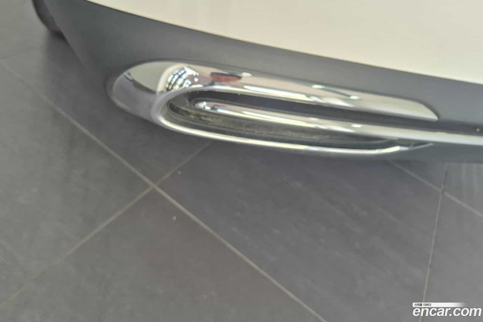 E-Class Mercedes-Benz 2024.8-OPTION-015
