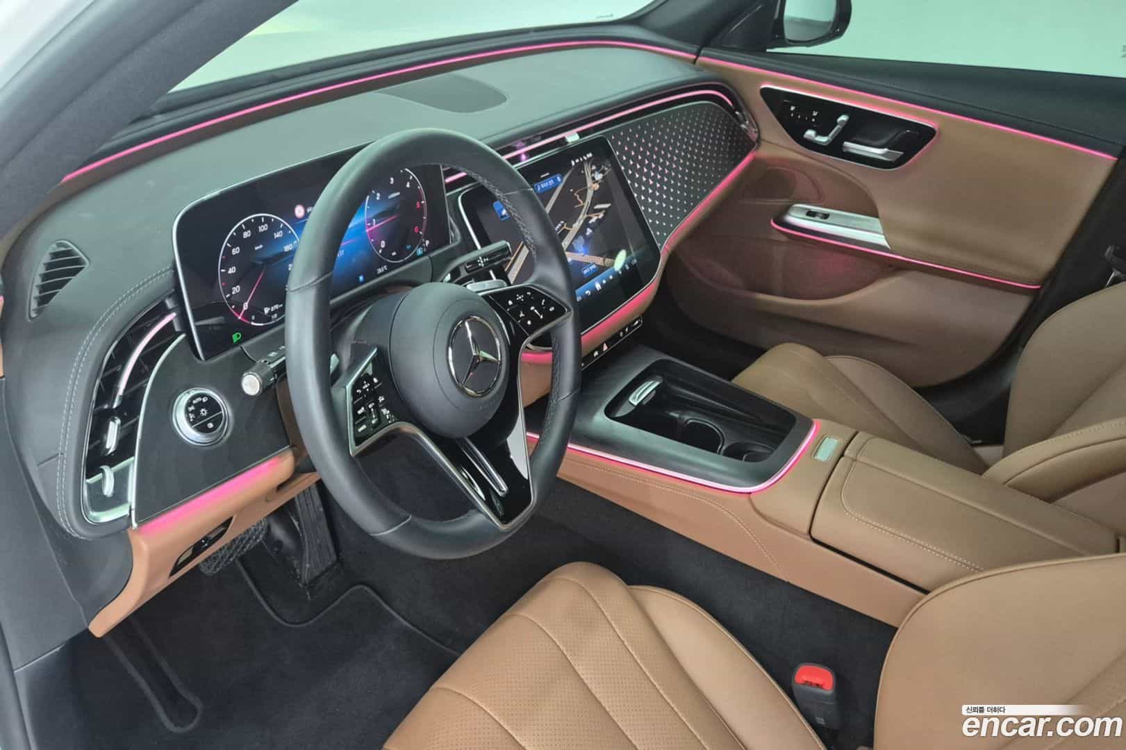 E-Class Mercedes-Benz 2024.8-OPTION-017