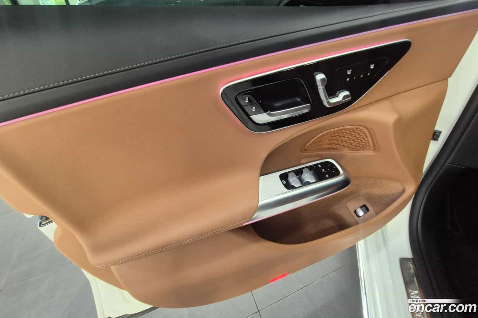 E-Class Mercedes-Benz 2024.8-OPTION-019