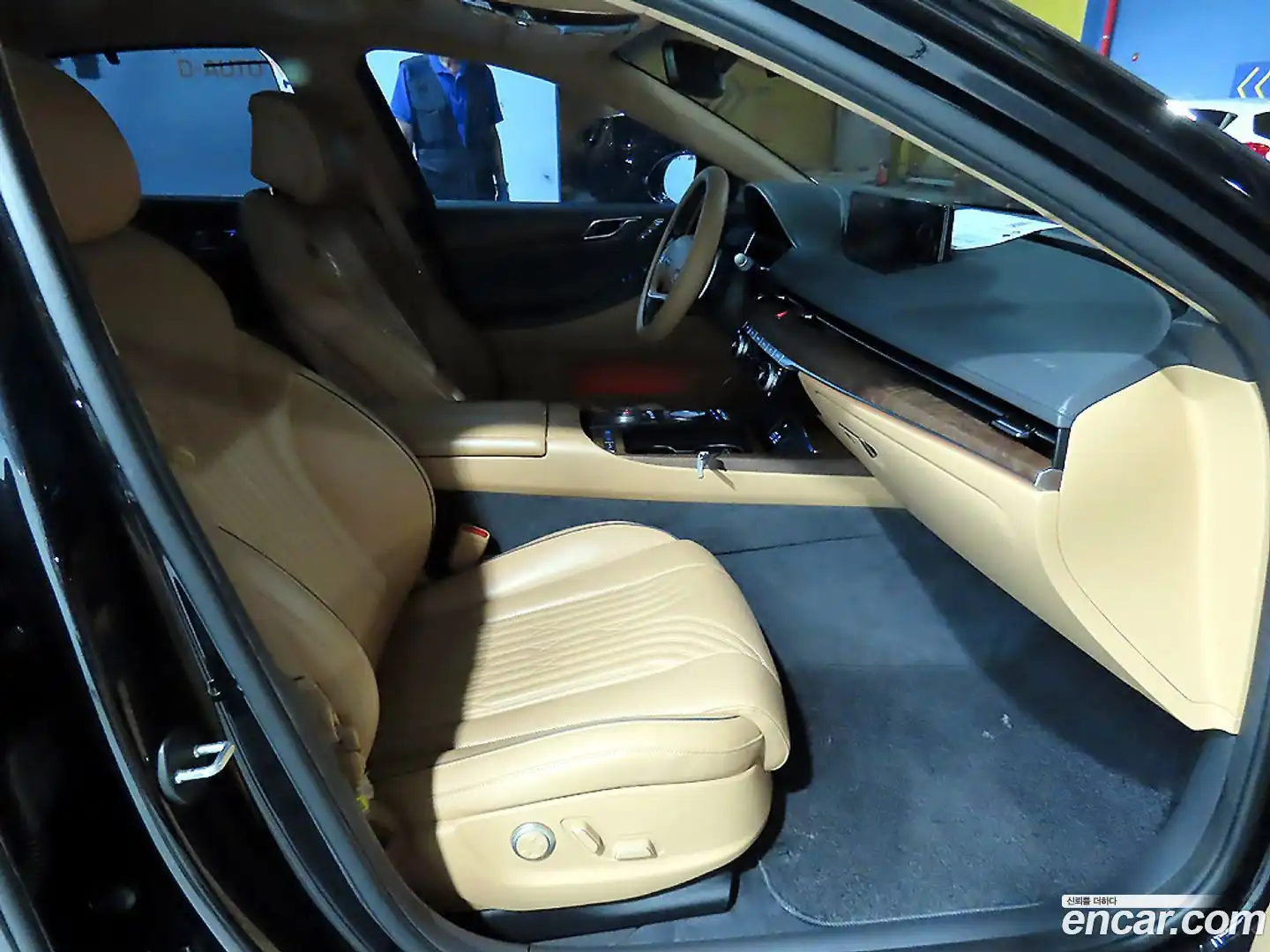 G80 Genesis 2020.6-INNER-008
