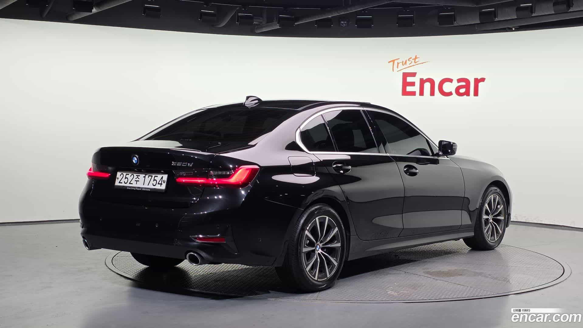 3-Series BMW 2019.9-OUTER-002
