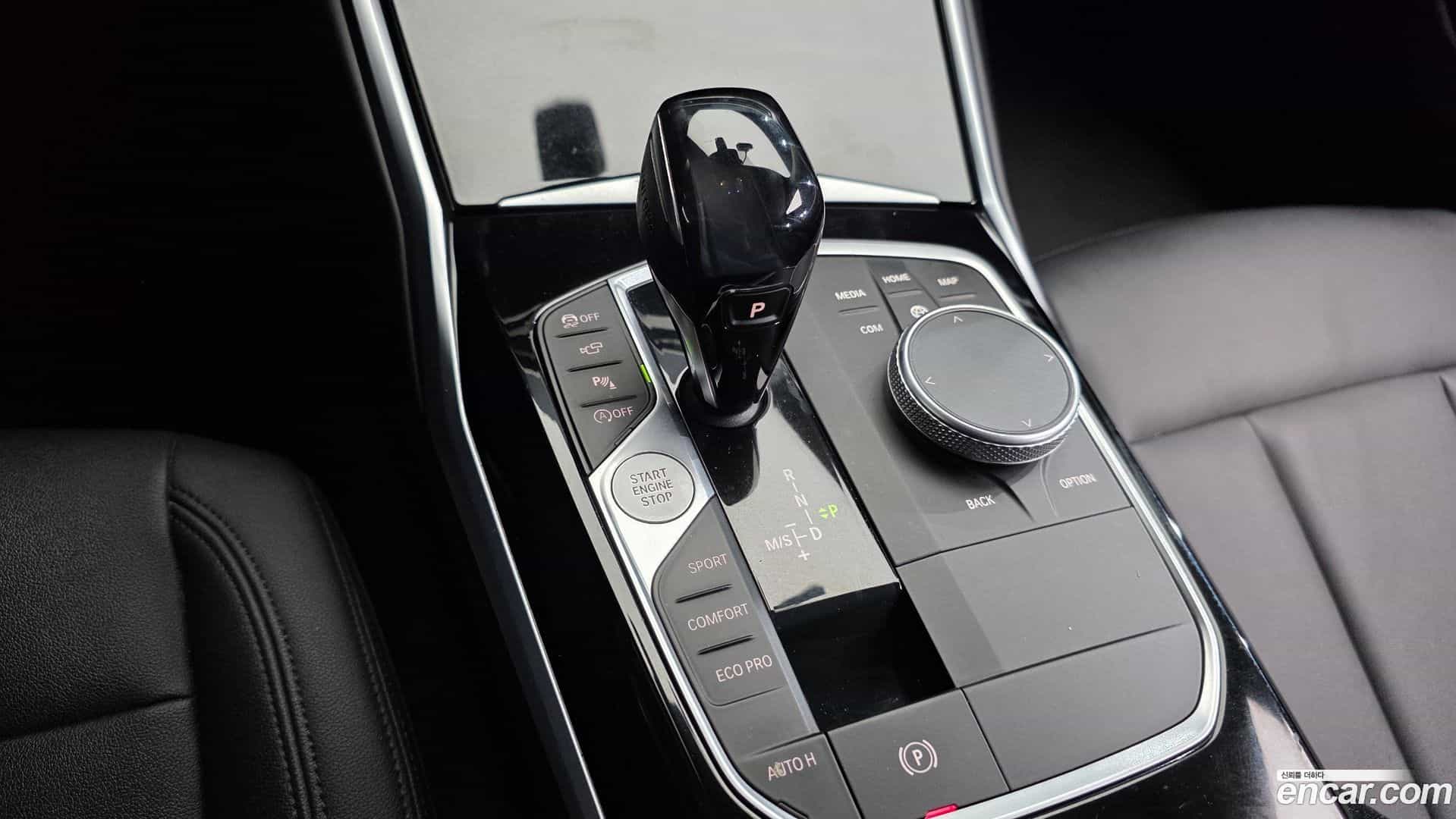3-Series BMW 2019.9-INNER-009
