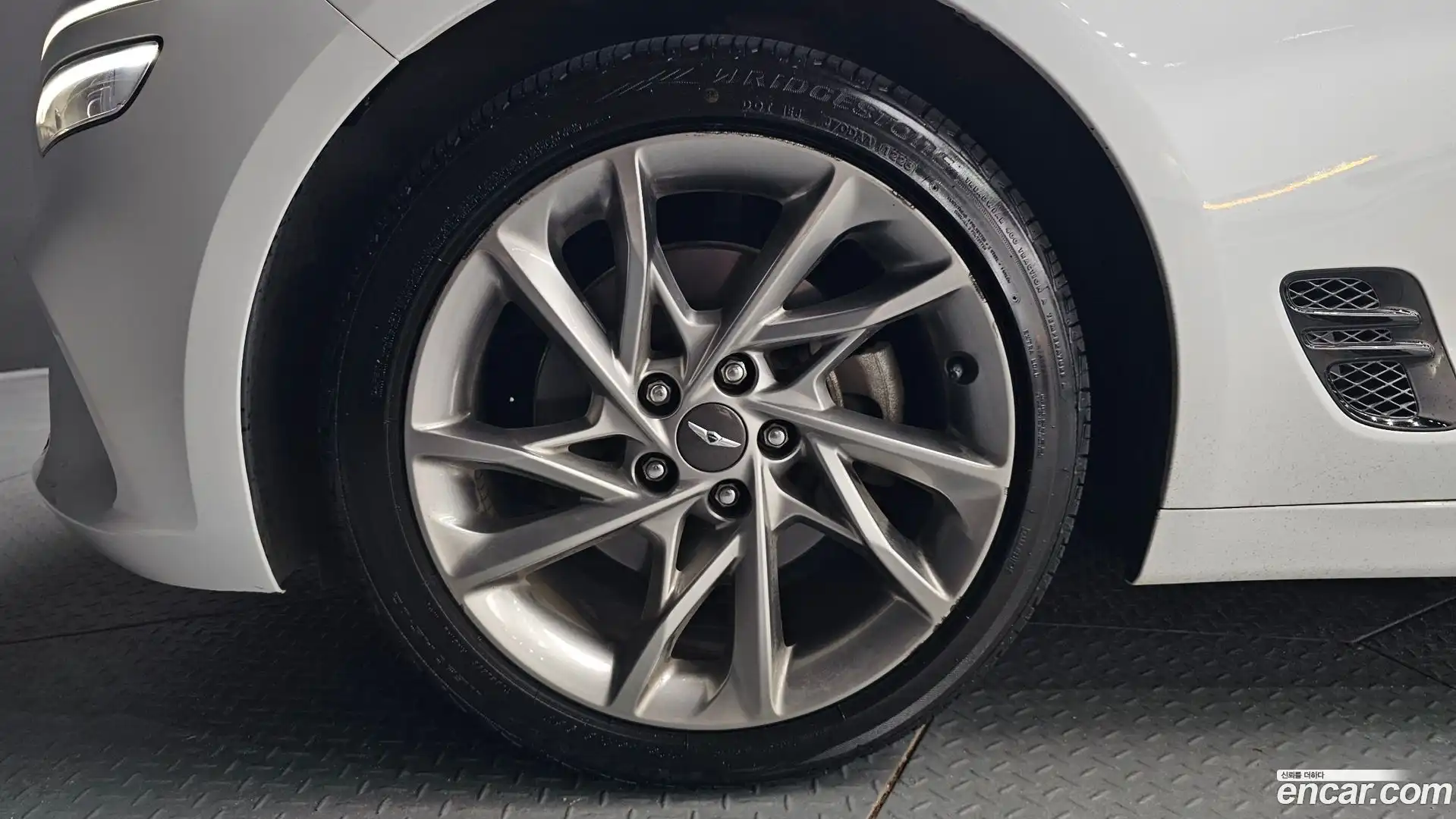 G70 Genesis 2020.11-OUTER-005