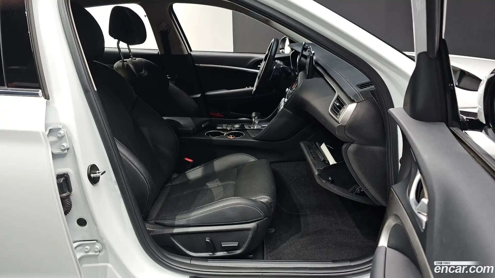 G70 Genesis 2020.11-INNER-036