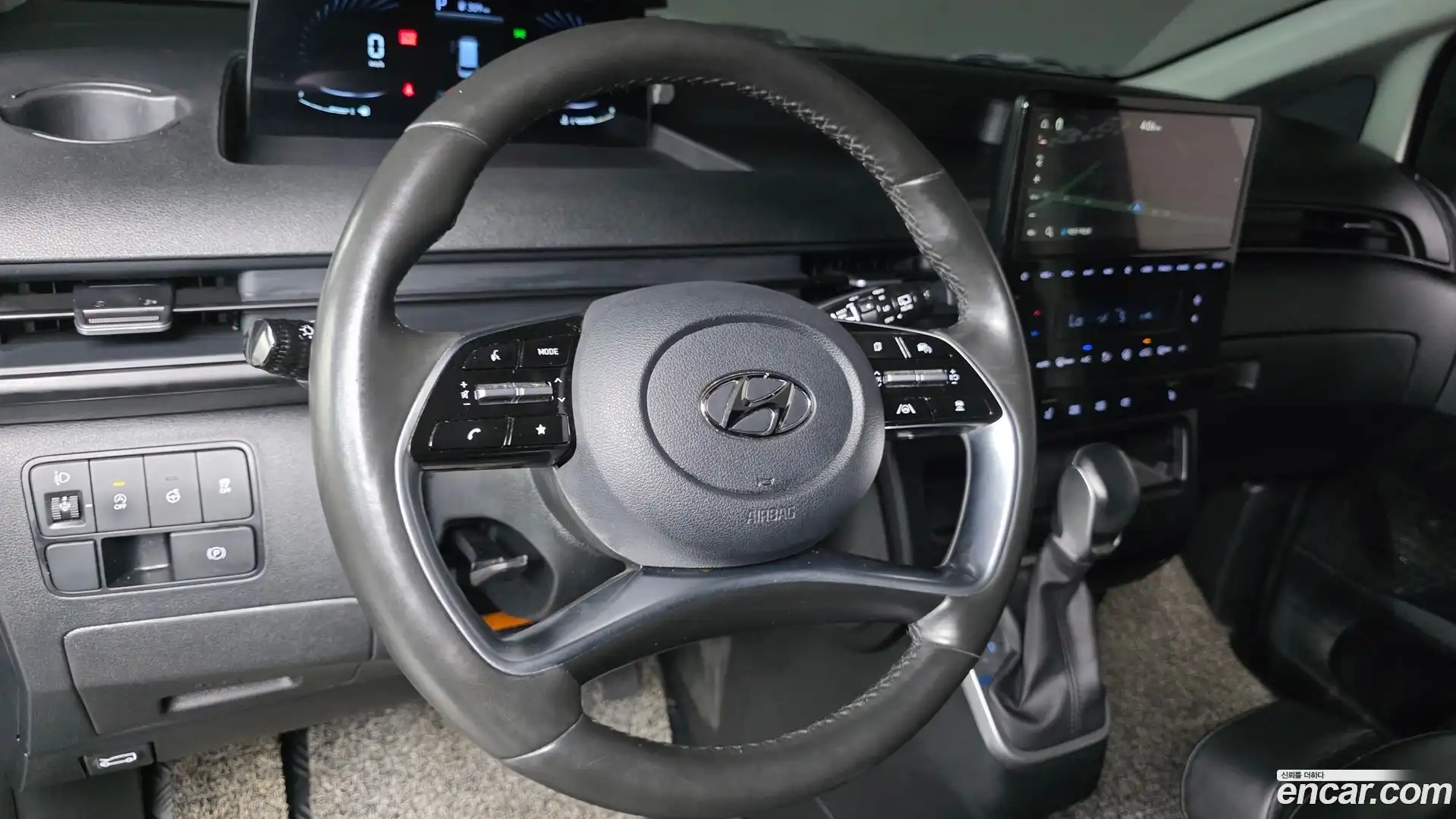 Staria Hyundai 2022.0-OPTION-018