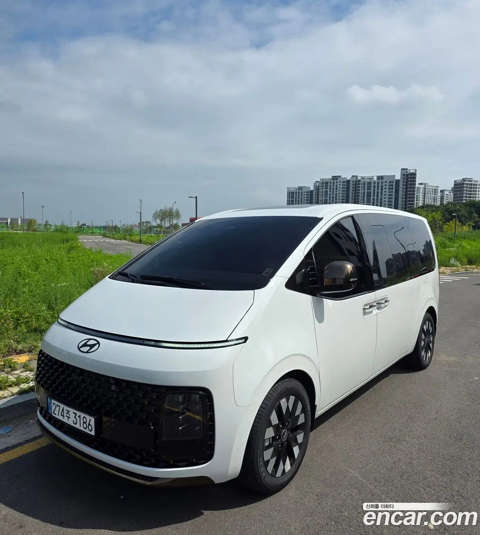 Main__Slider__Photo:Staria Hyundai 2025.7-0