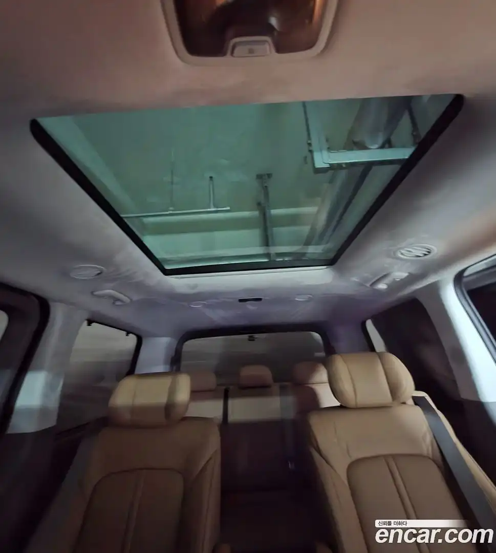 Staria Hyundai 2025.7-OPTION-016