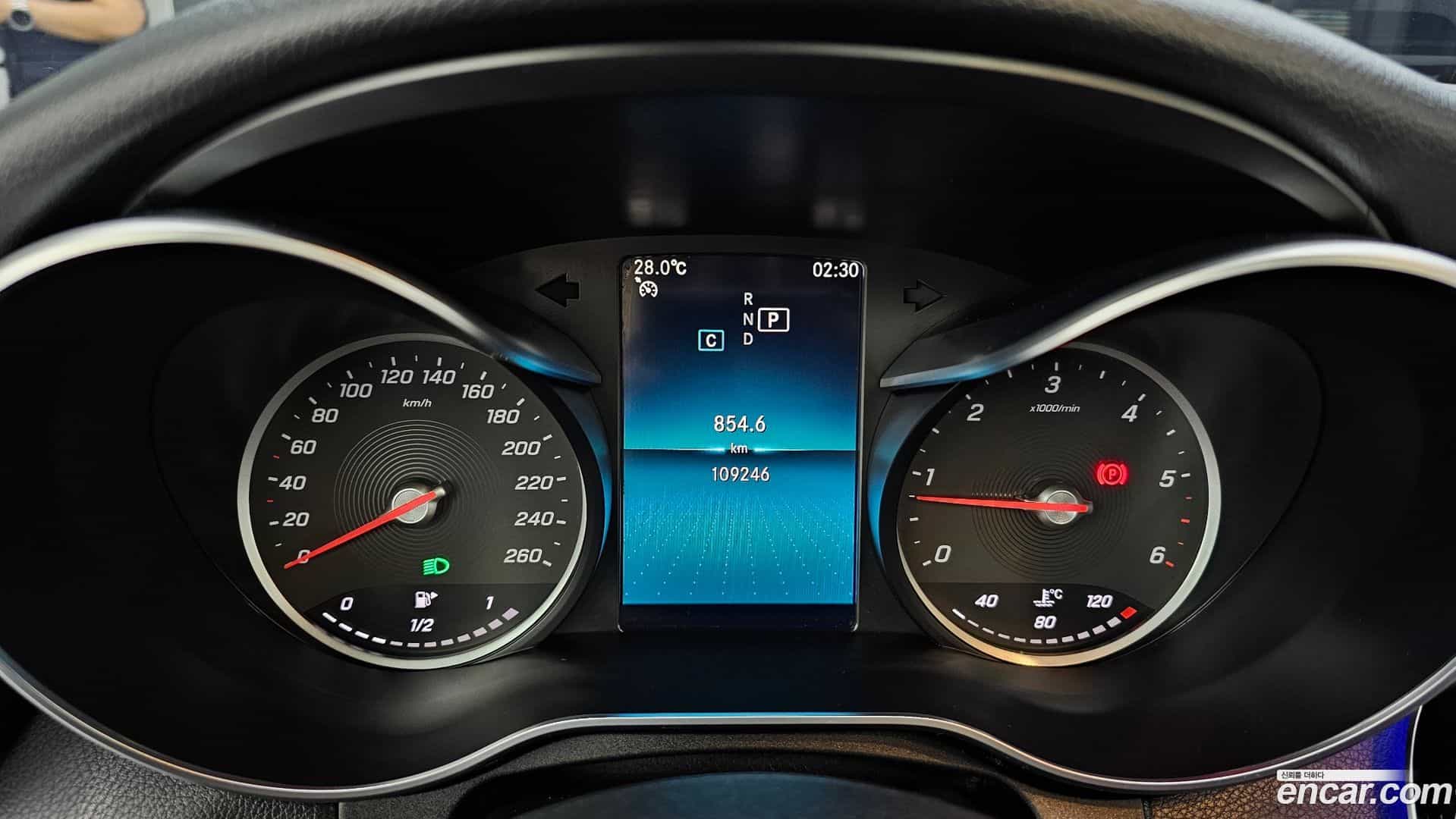 C-Class Mercedes-Benz 2019.2-INNER-008