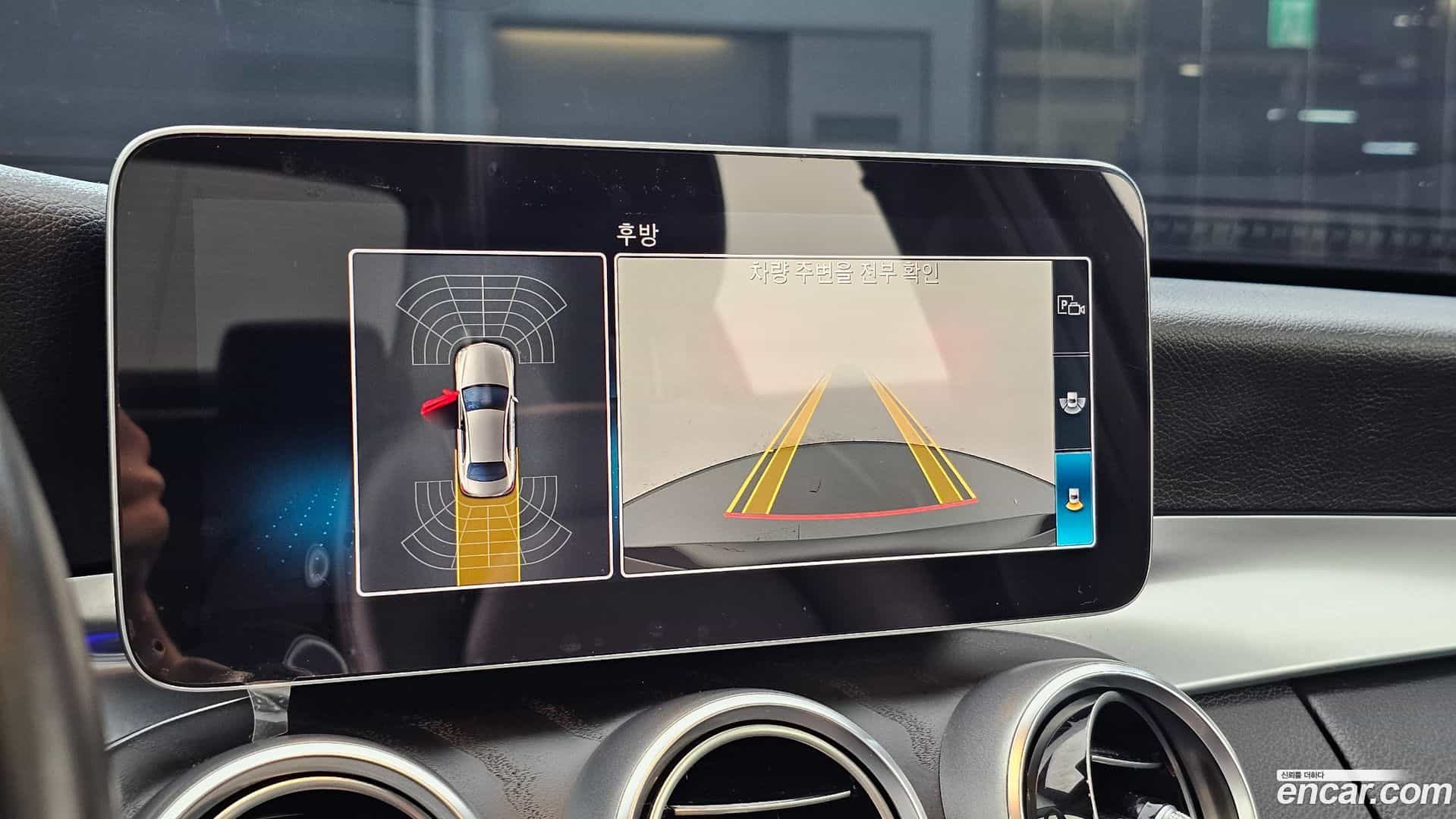 C-Class Mercedes-Benz 2019.2-OPTION-019