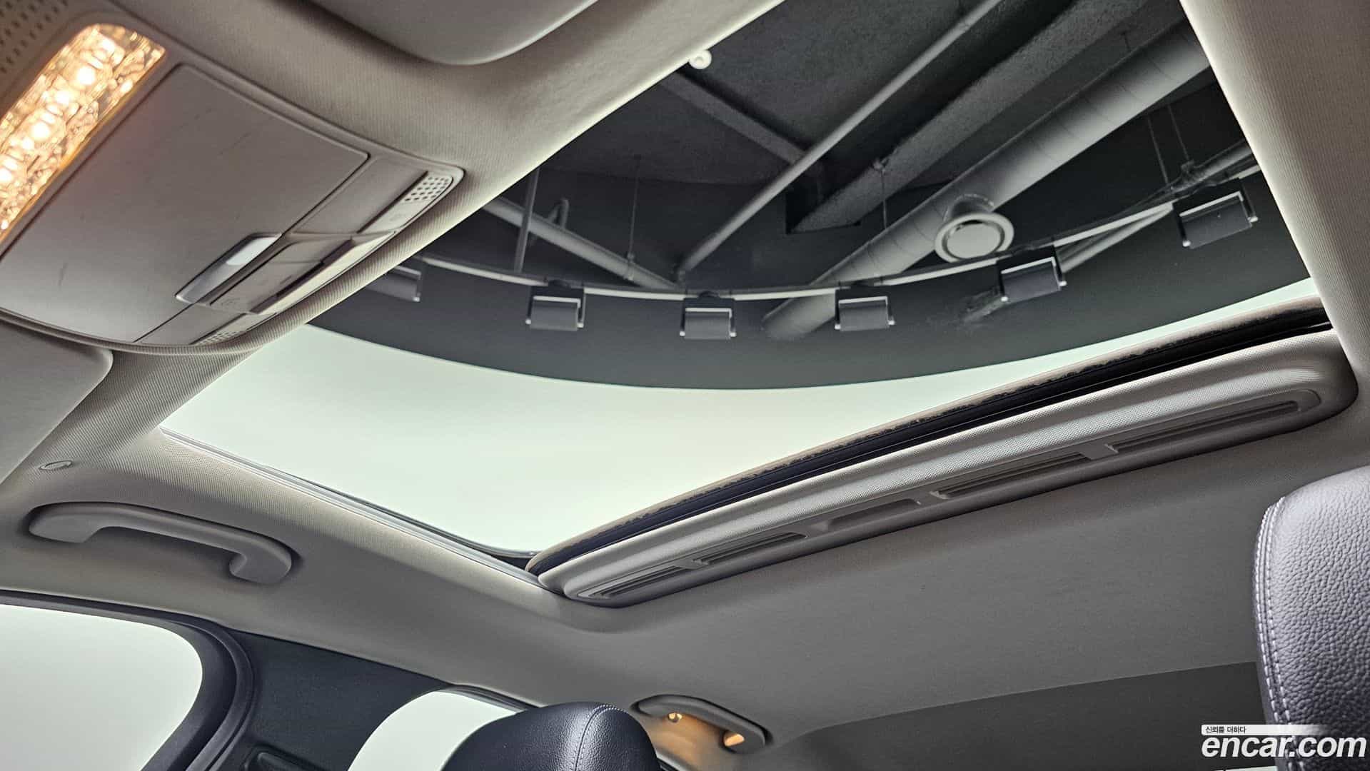 C-Class Mercedes-Benz 2019.2-OPTION-040