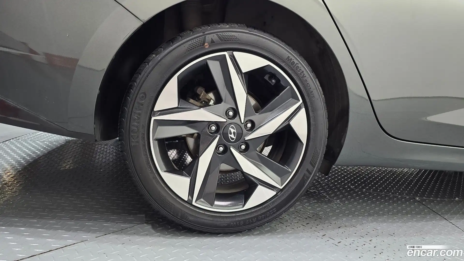 AVANTE Hyundai 2021.6-OUTER-005