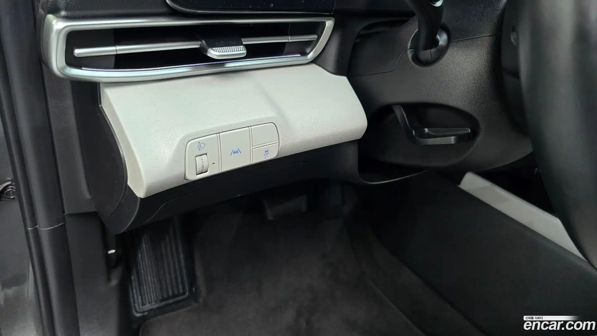 AVANTE Hyundai 2021.6-OPTION-024