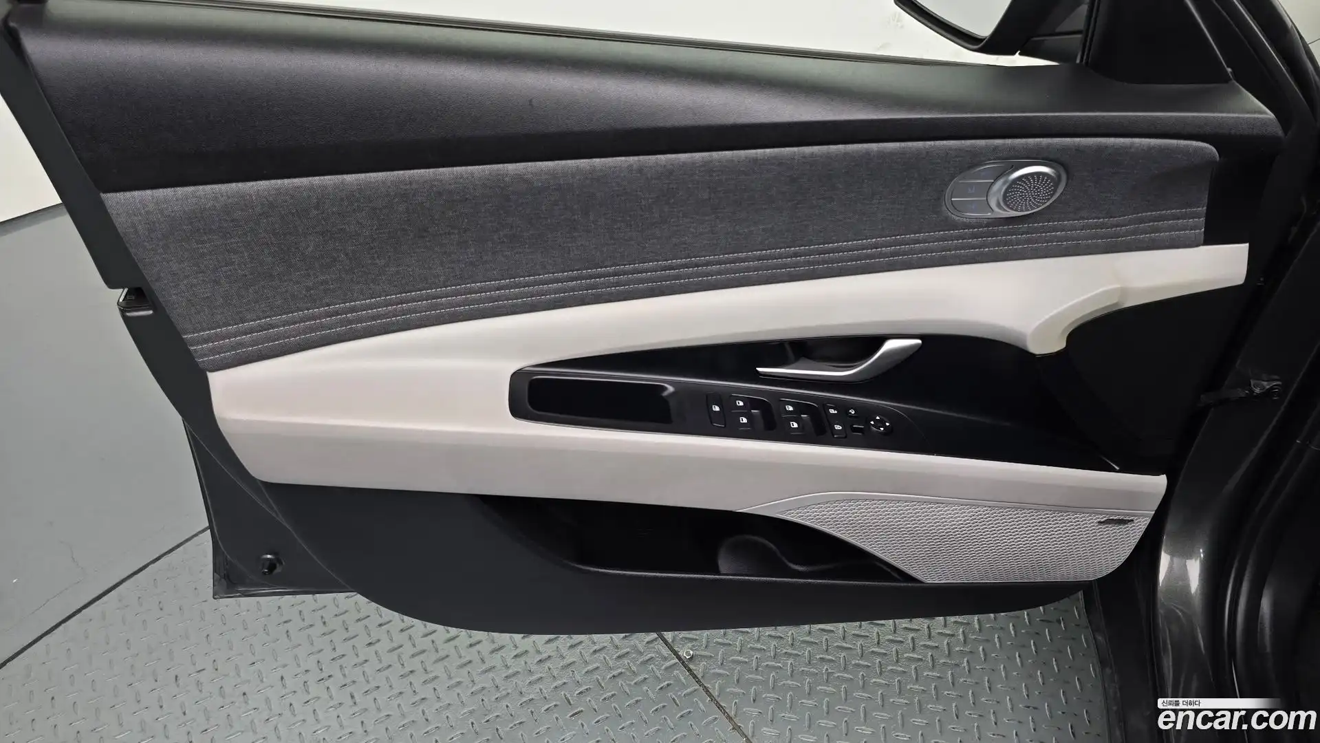 AVANTE Hyundai 2021.6-OPTION-045