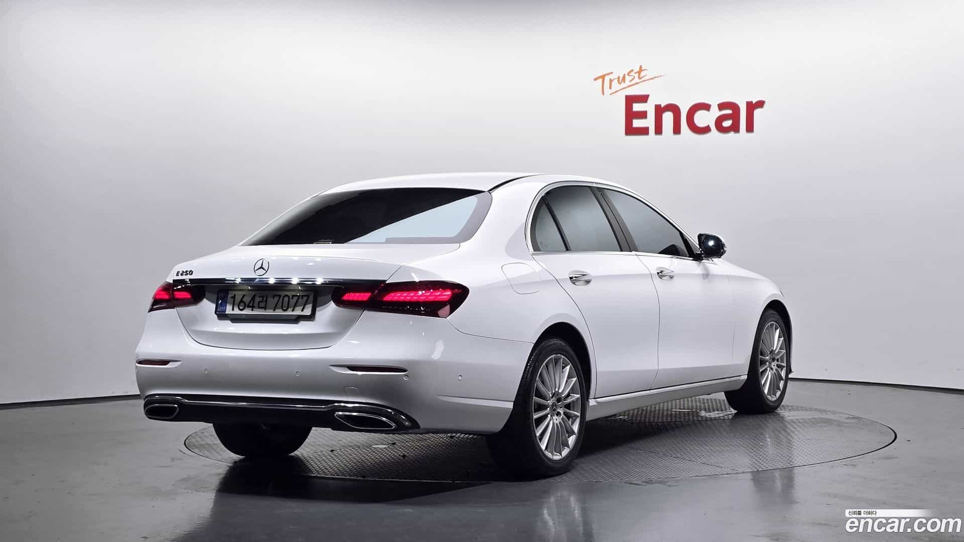 E-Class Mercedes-Benz 2022.5-OUTER-002