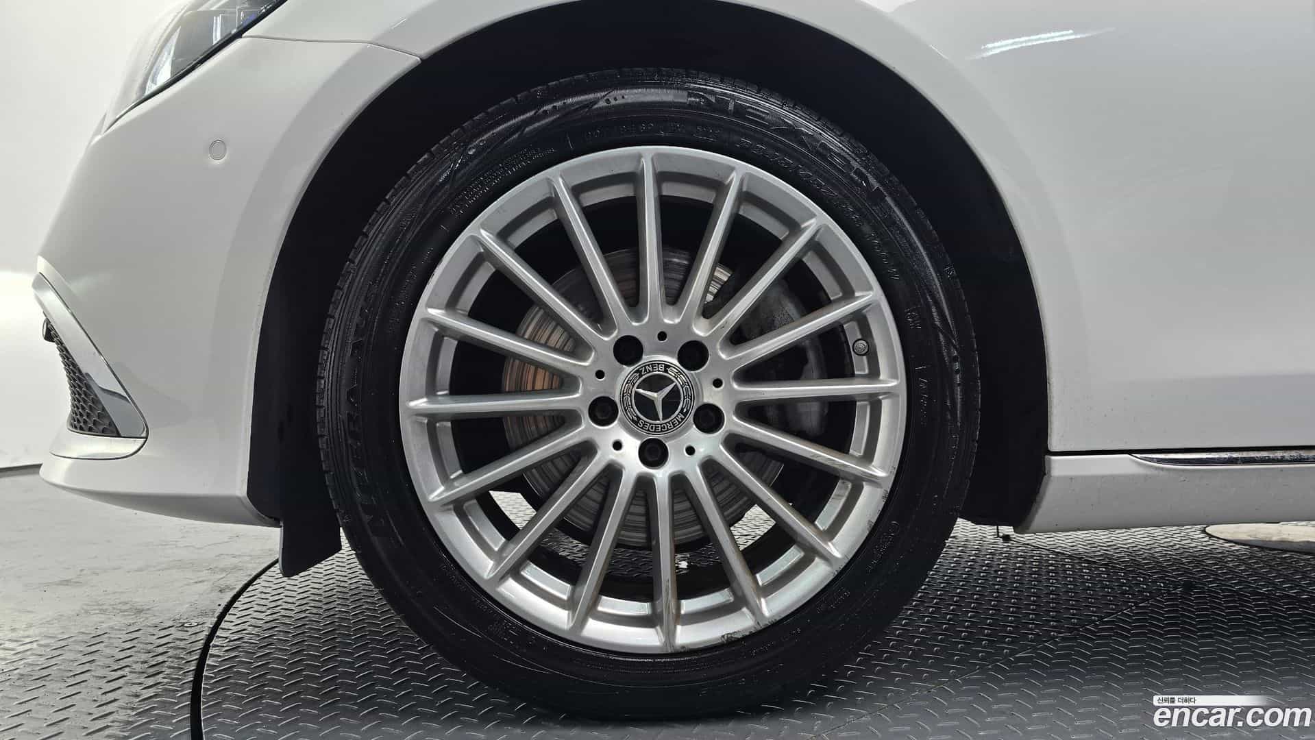 E-Class Mercedes-Benz 2022.5-OUTER-005