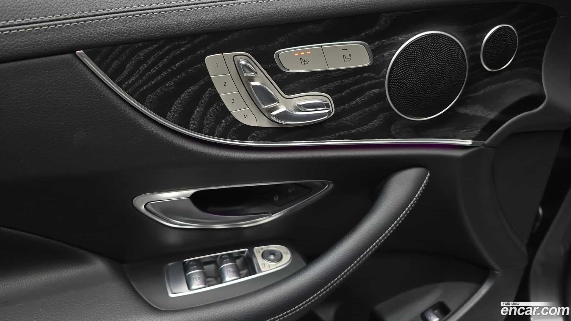 E-Class Mercedes-Benz 2017.7-OPTION-017