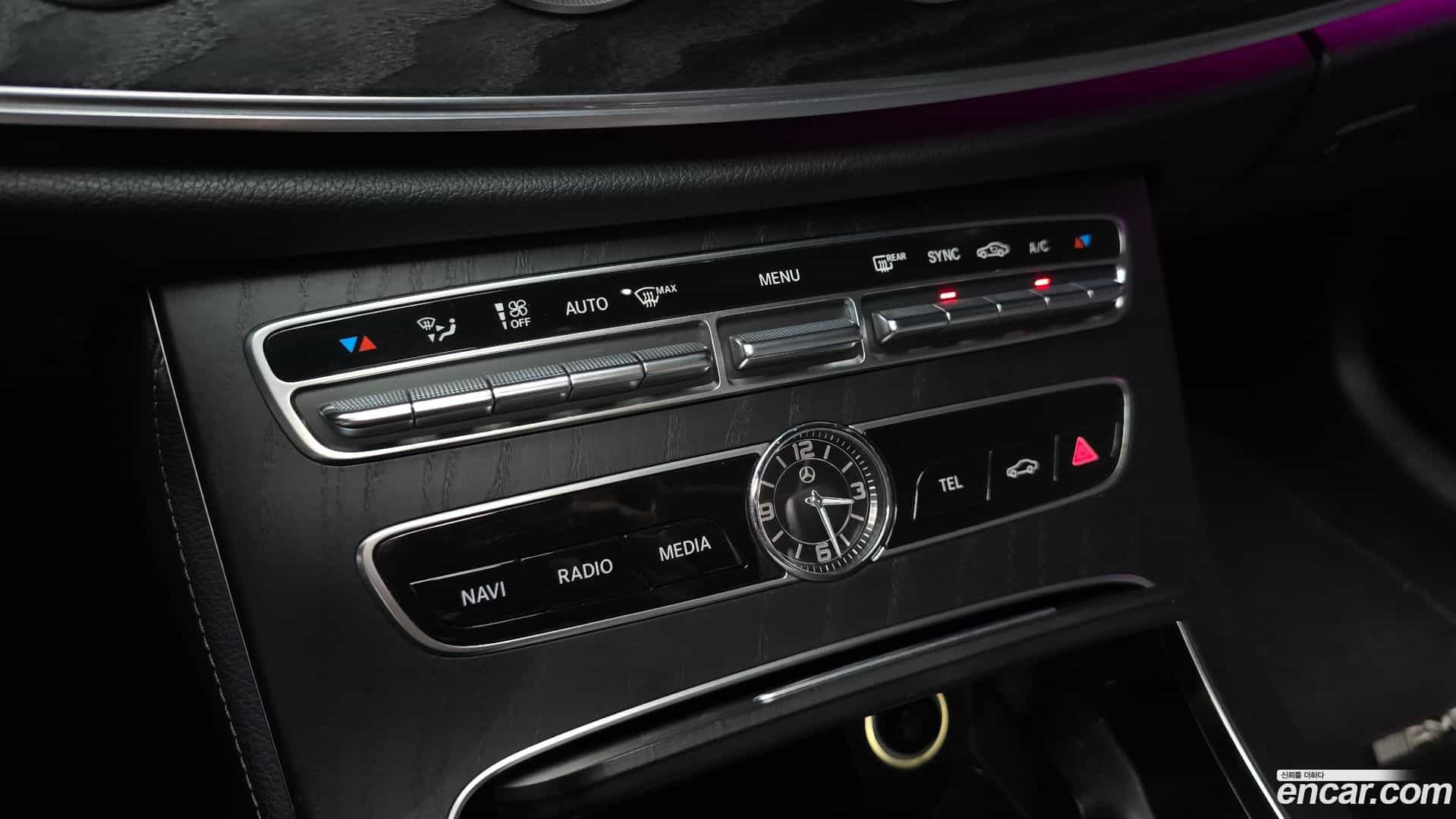 E-Class Mercedes-Benz 2017.7-OPTION-023