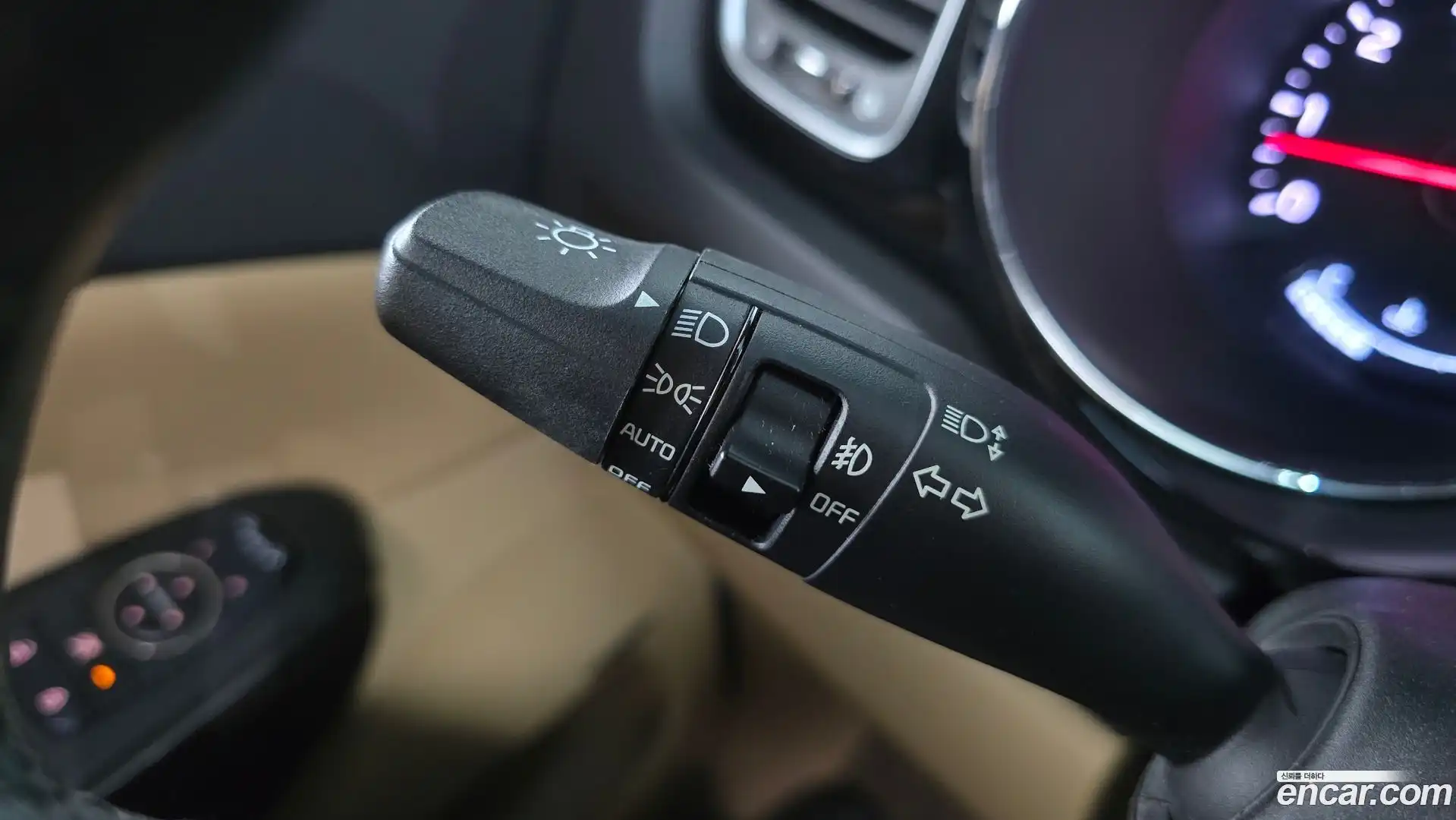 Canival Kia 2015.5-OPTION-042