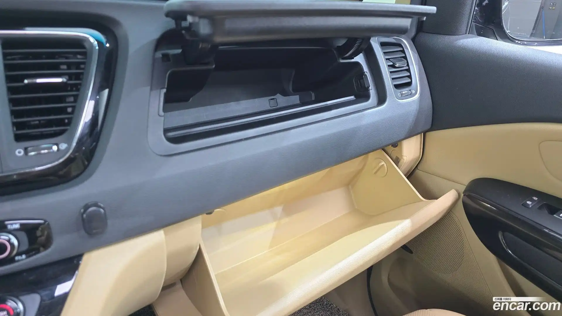 Canival Kia 2015.5-OPTION-045