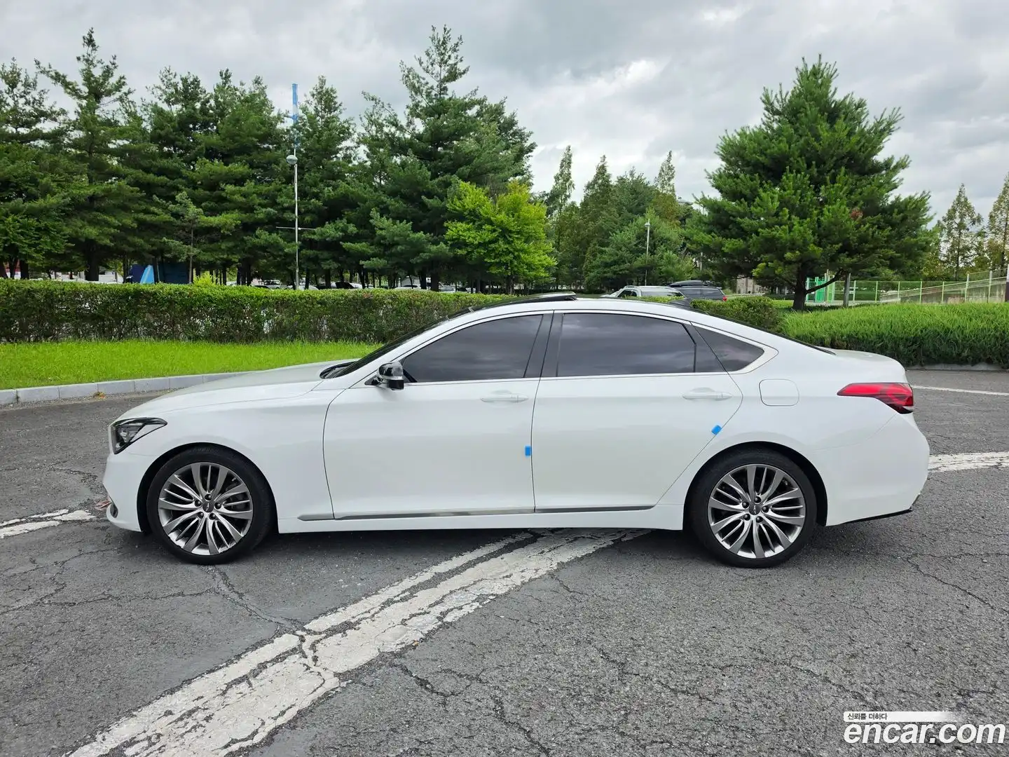 G80 Genesis 2017.2-OPTION-018