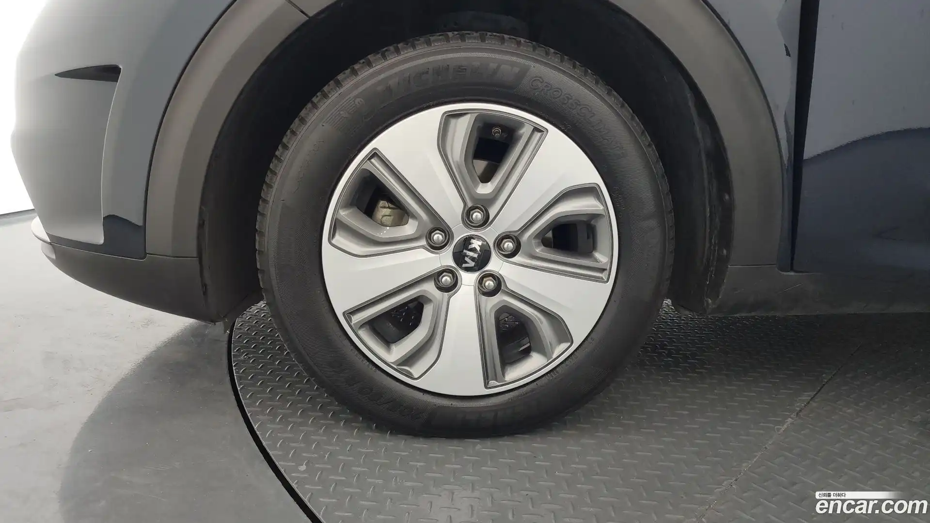 Niro Kia 2017.2-OUTER-005