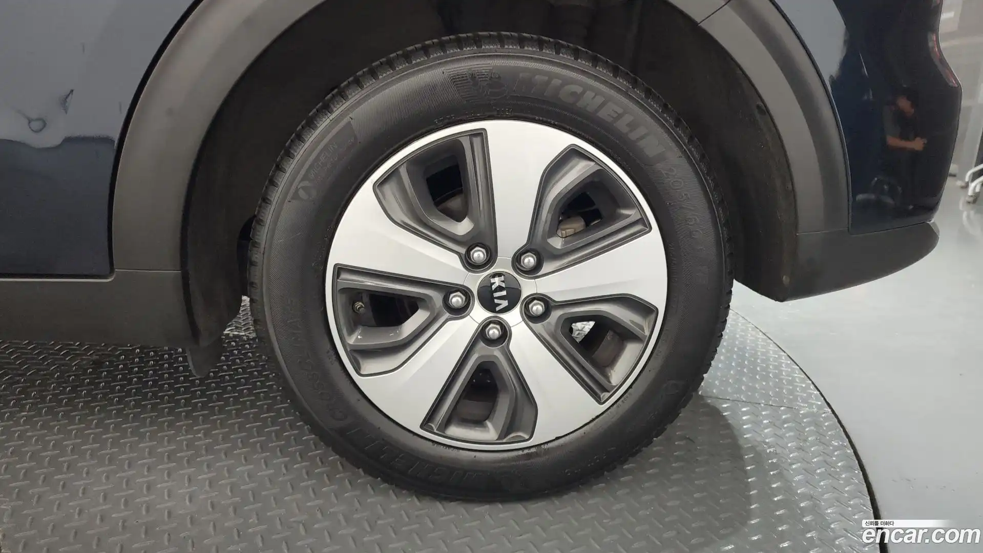 Niro Kia 2017.2-OUTER-031