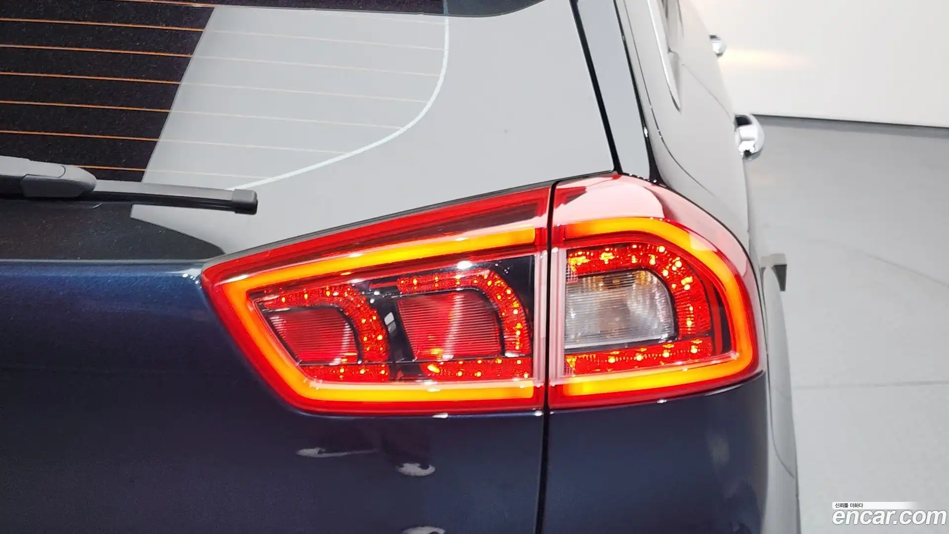 Niro Kia 2017.2-OUTER-033
