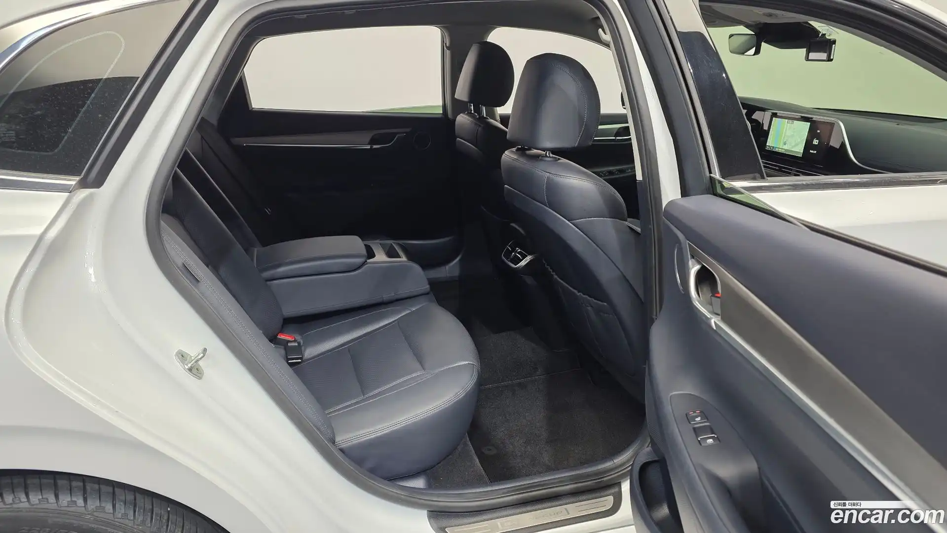 Grandeur Hyundai 2021.3-OPTION-016