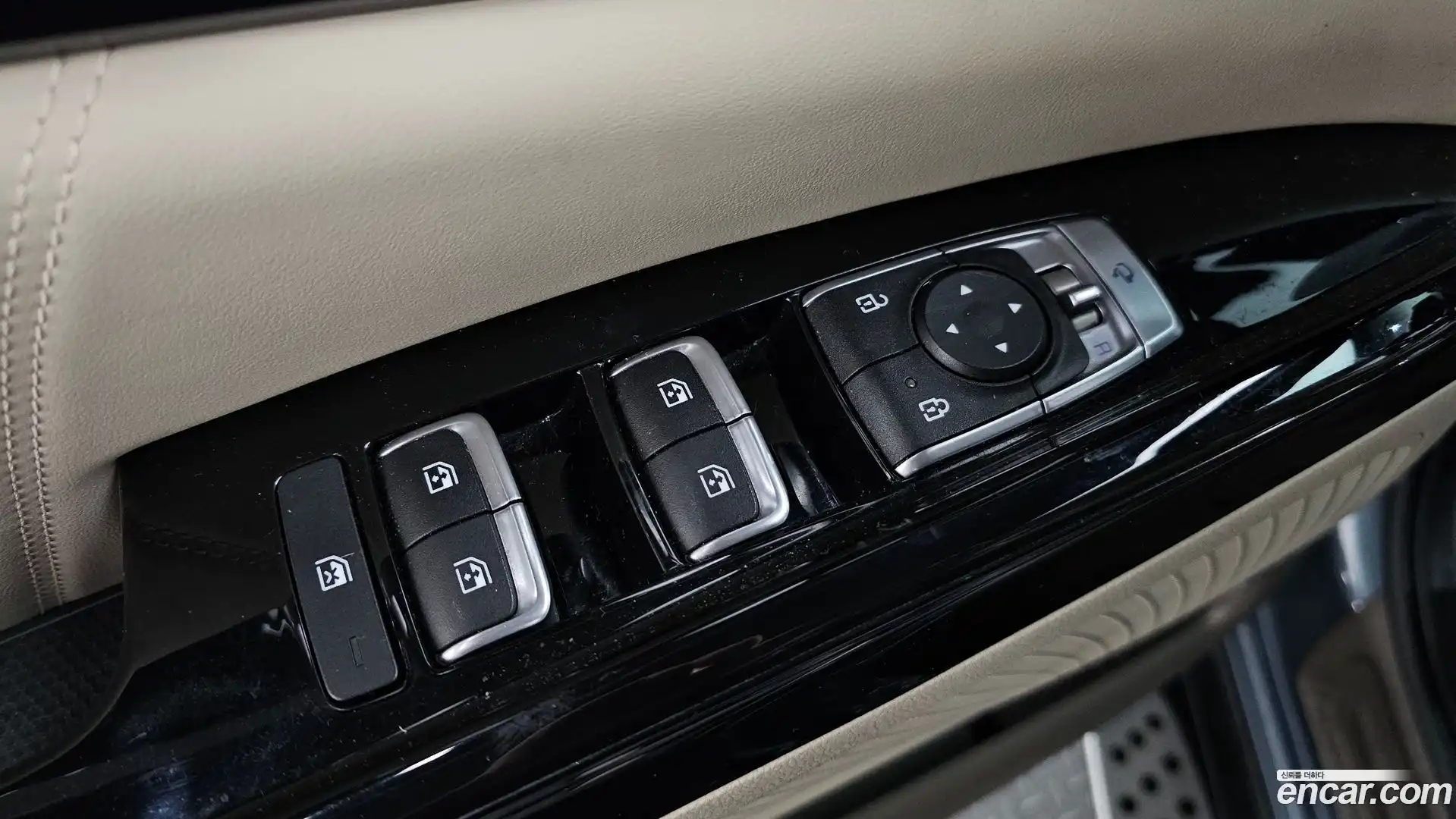 Canival Kia 2021.6-OPTION-042