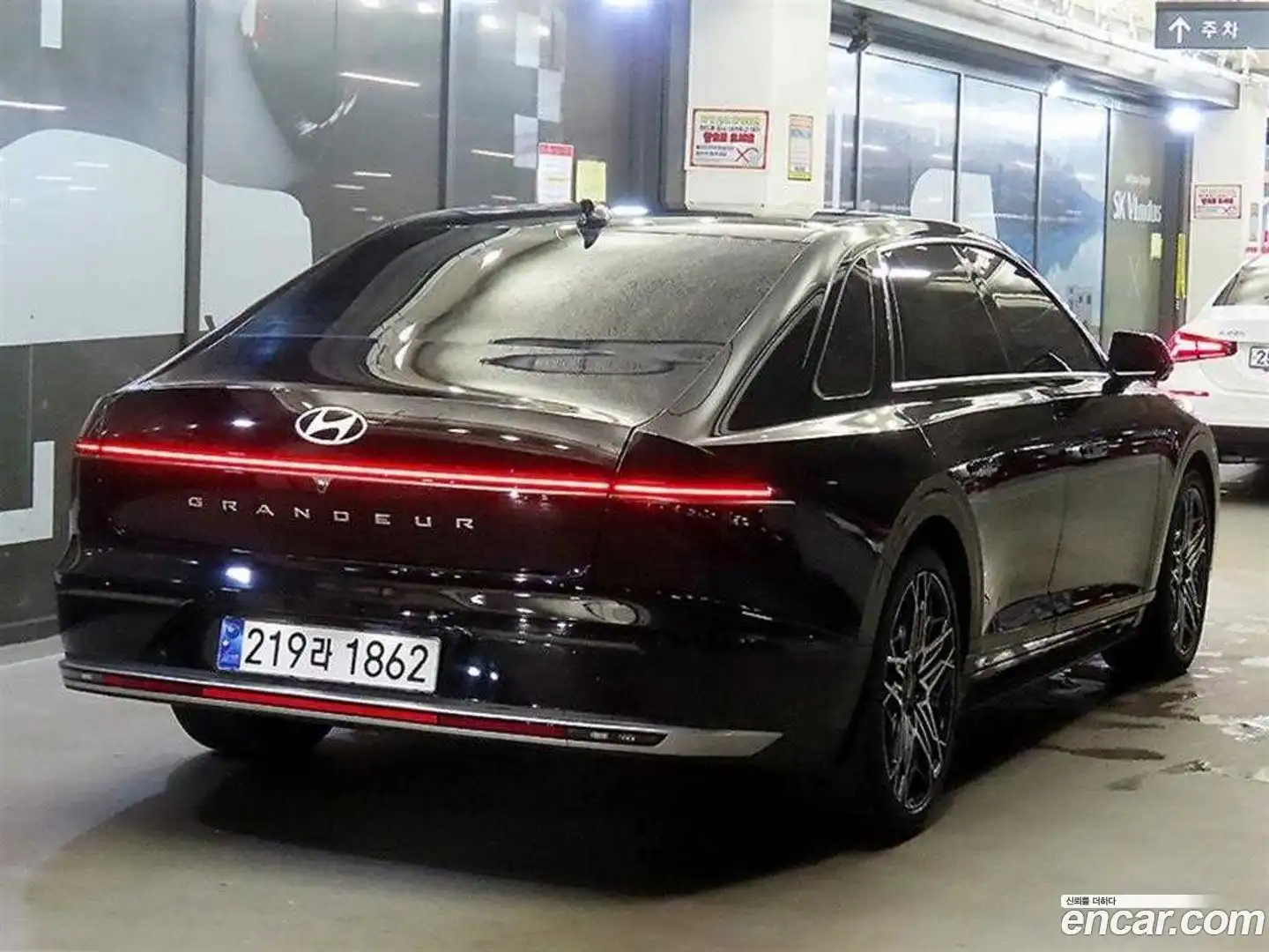 Grandeur Hyundai 2023.4-OUTER-004