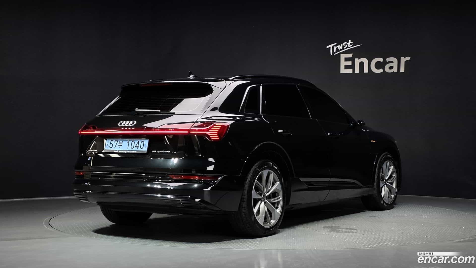 e-tron Audi 2023.2-OUTER-002