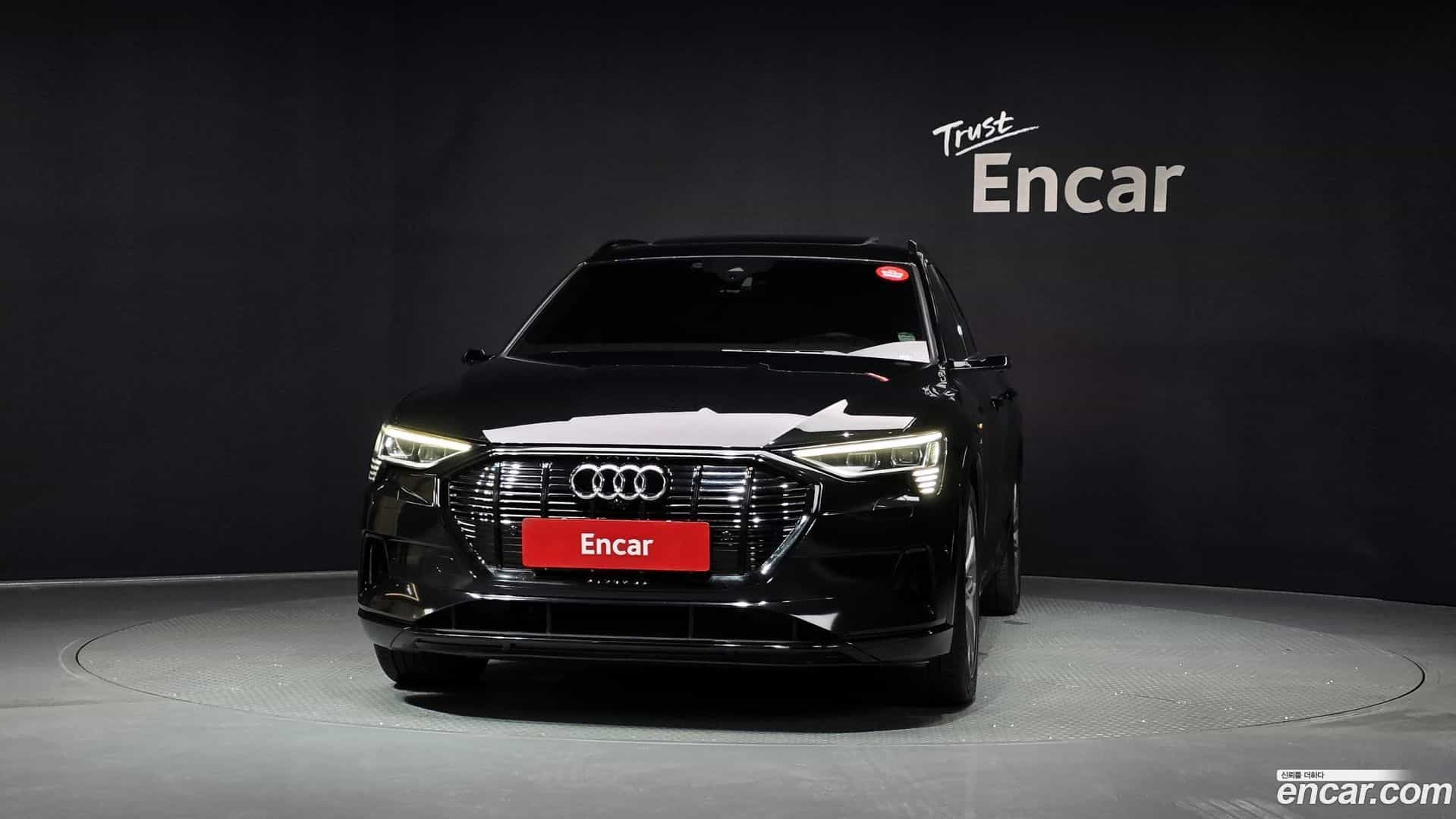 e-tron Audi 2023.2-OUTER-003