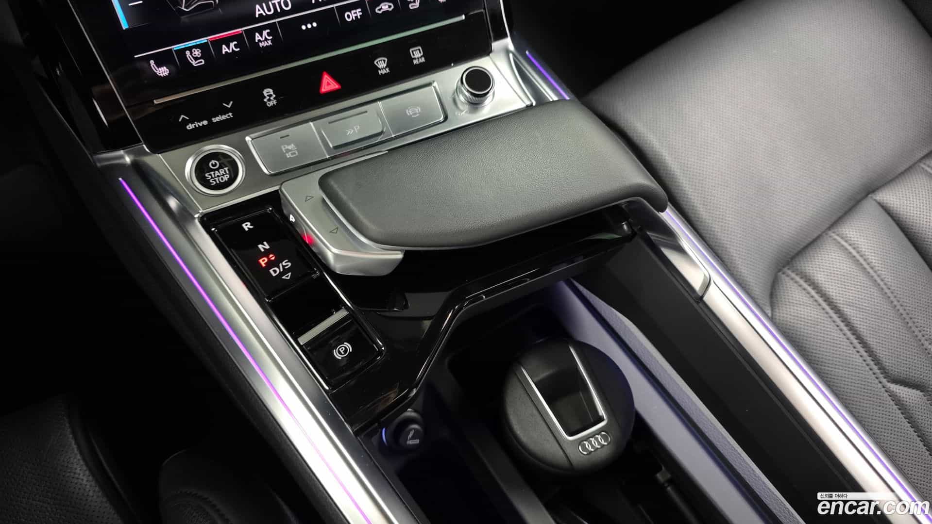 e-tron Audi 2023.2-INNER-009