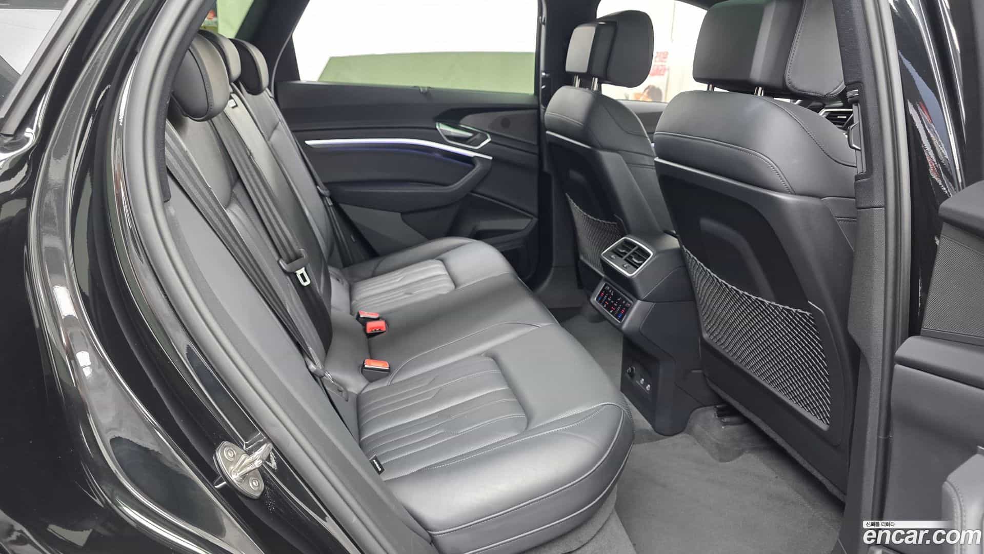 e-tron Audi 2023.2-OPTION-015