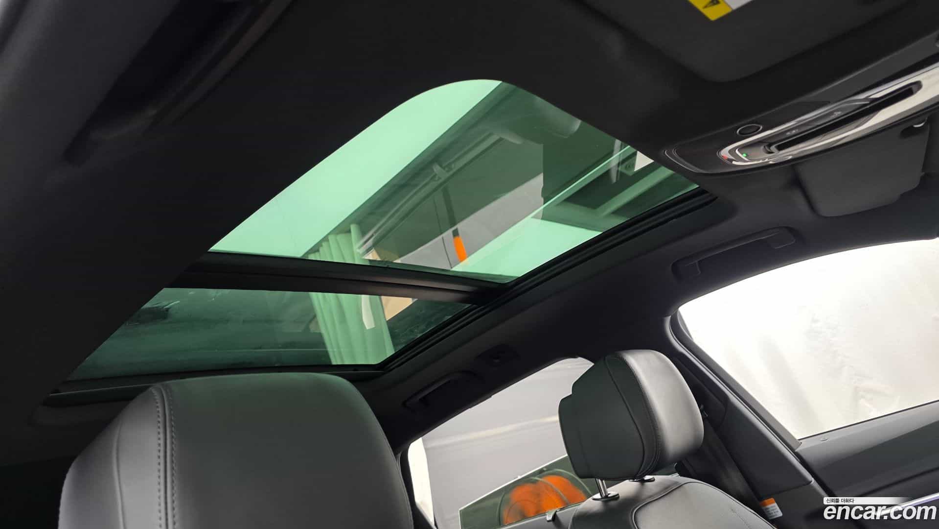 e-tron Audi 2023.2-OPTION-021