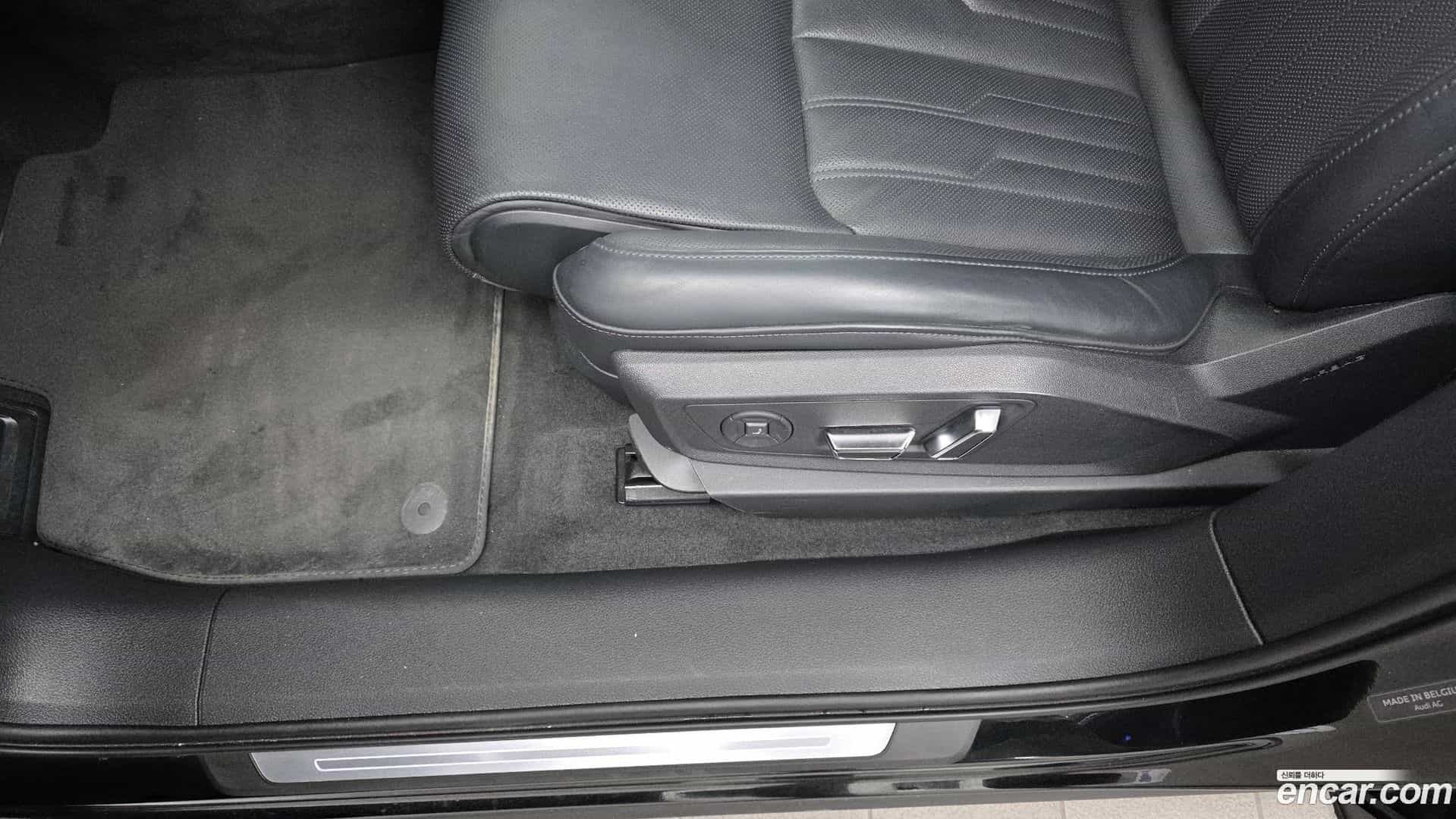 e-tron Audi 2023.2-OPTION-043