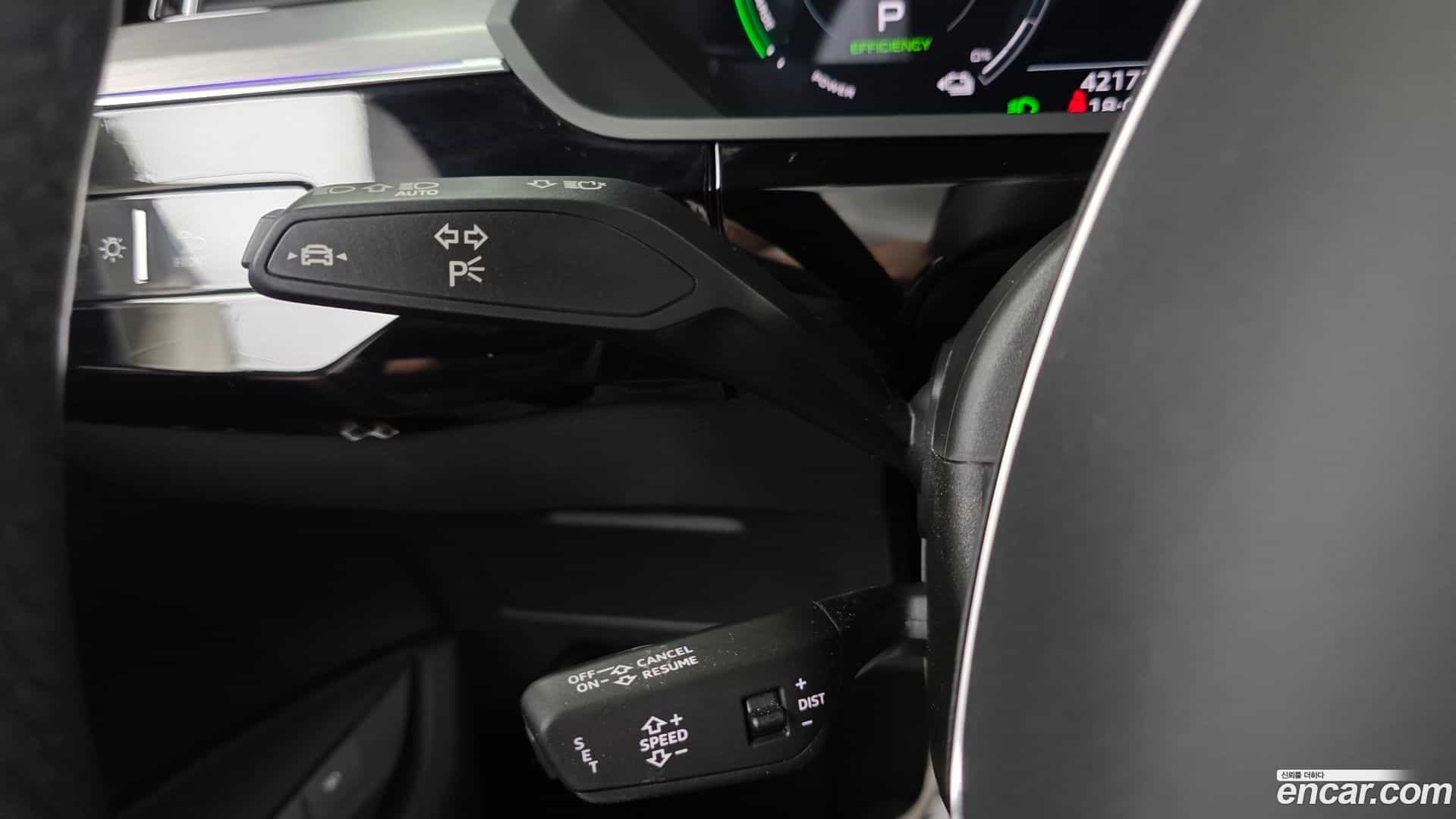 e-tron Audi 2023.2-OPTION-046