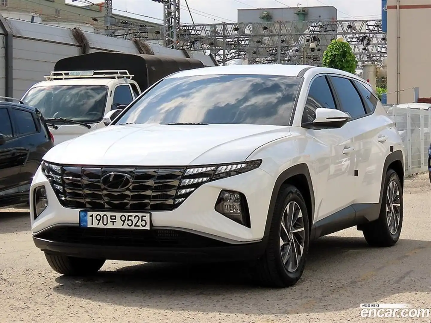 Tucson Hyundai 2023.1-OUTER-001