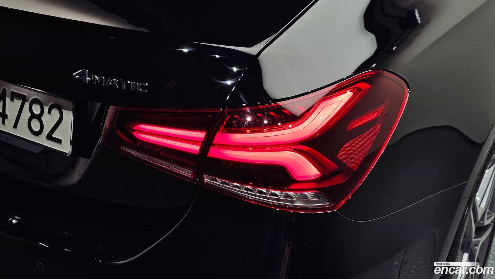 A-Class Mercedes-Benz 2022.1-OUTER-033