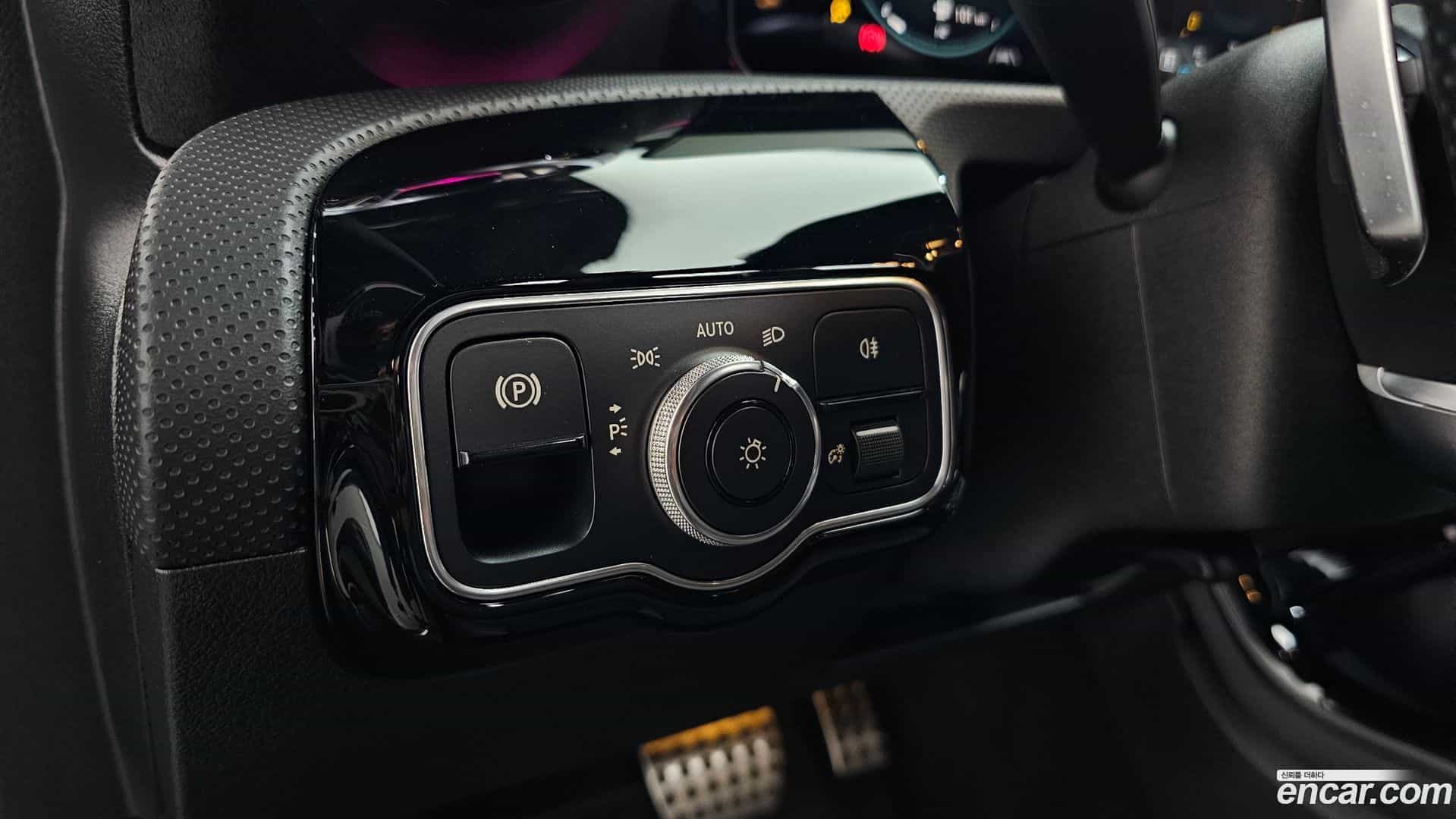 A-Class Mercedes-Benz 2022.1-OPTION-041